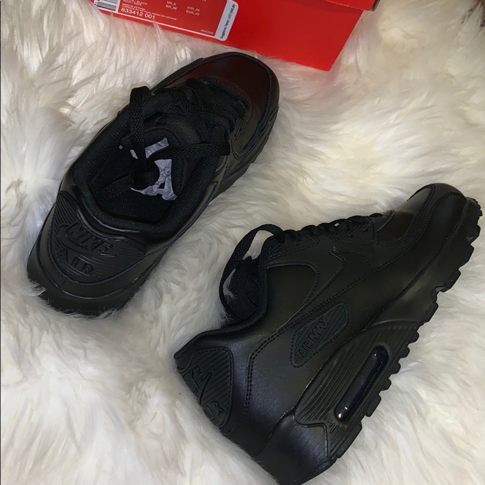 Brand new all black Air max 90 (GS) 7y
